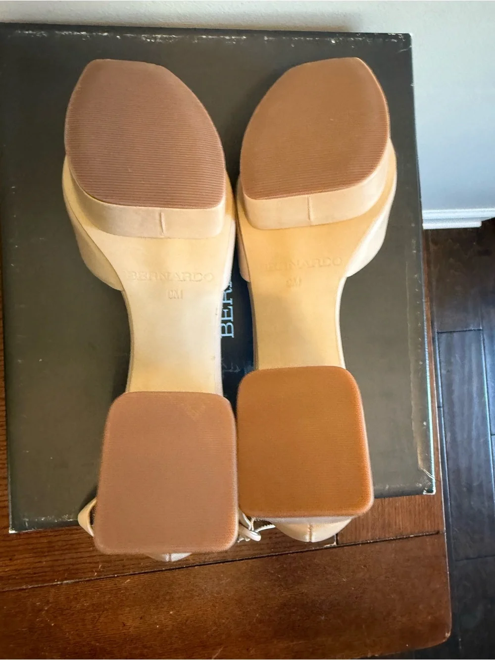 Bernardo Raleigh Women’s Nude Platform Block Heel Sandals with Ankle Strap NEW
